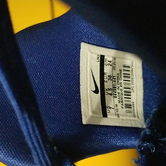 NIKE - HYPERDUNK blue Zoom- kids basketball shoes. Sz US 7m stle# 845120-001. - Picture 2 of 13